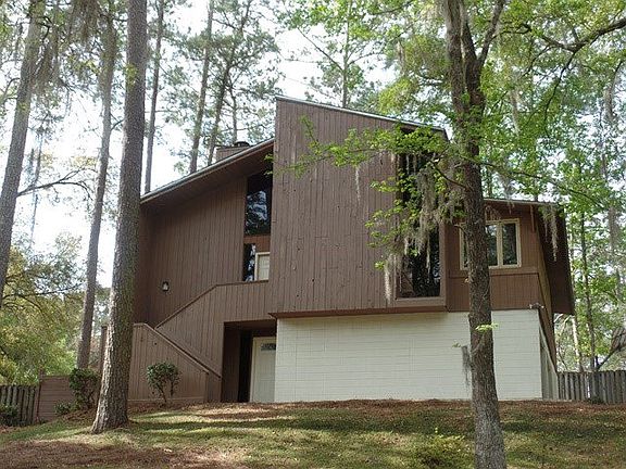 2nd image of 2003 Wood Valley Dr