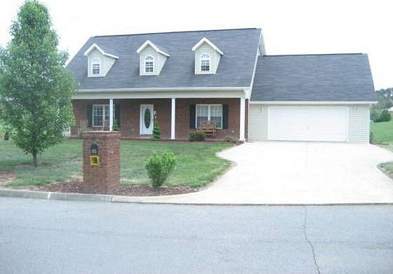 1st image of 115 Riverchase Dr