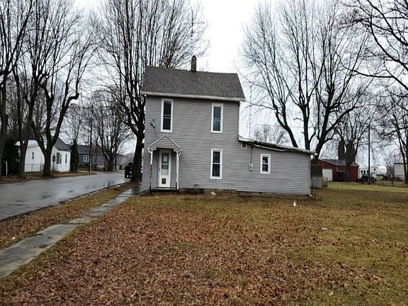 2nd image of 113 N Green St