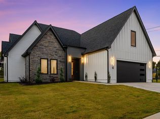 18 Aetna Springs Ct, Taylors, SC 29687