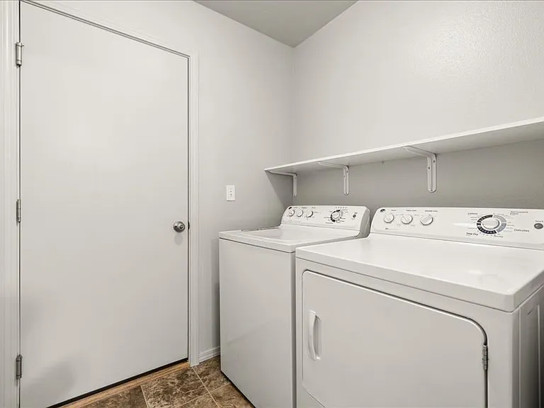 1057 S Benewah Lake Ave — Photo 26
