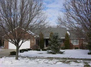 348 Savannah Dr, Greenwood, IN 46142