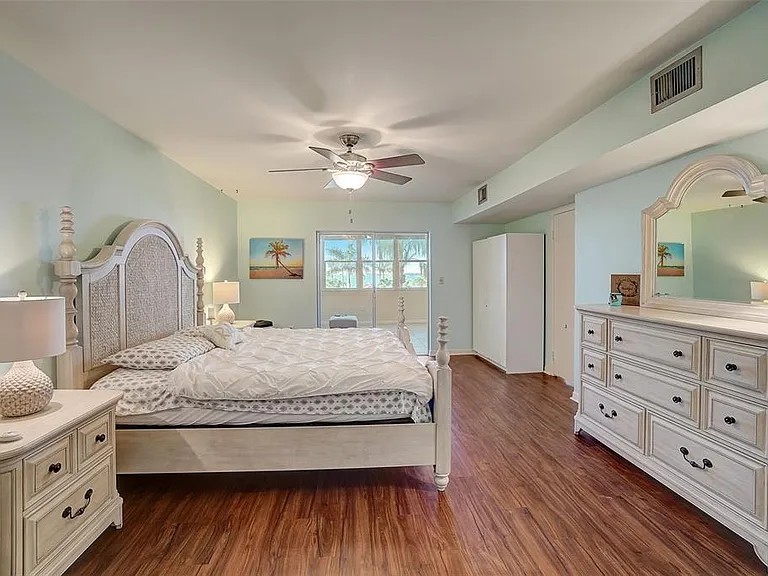 5108 Brittany Dr S #205 — Photo 12
