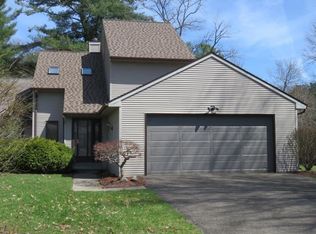 208 Loretta Ln, Vestal, NY 13850