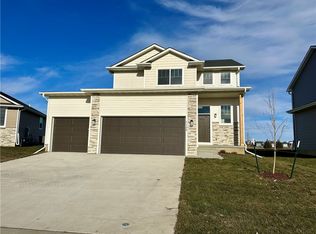 1135 Hamilton Rd, Waukee, IA 50263