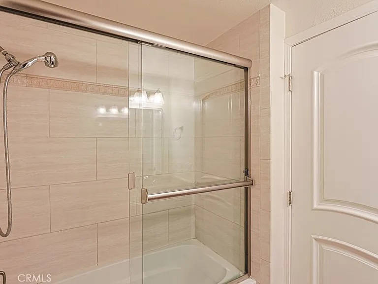 11851 Wisteria Ave — Photo 26