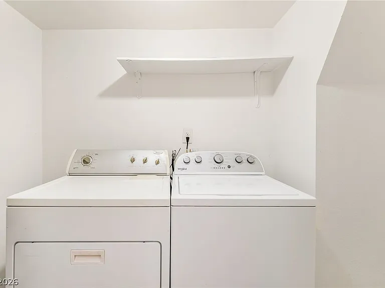 375 N 15th St #1 — Photo 18