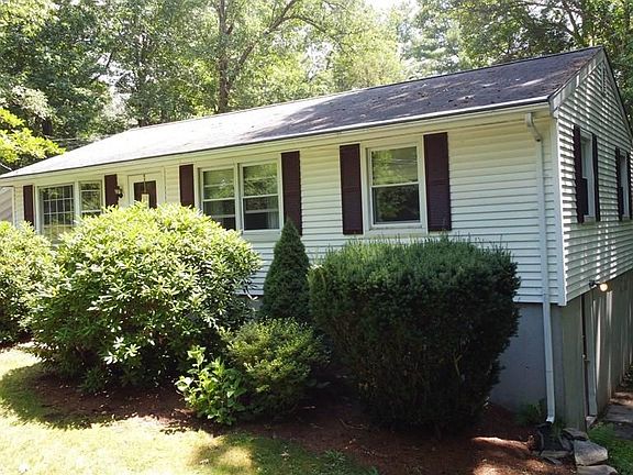 2nd image of 315 Henshaw St
