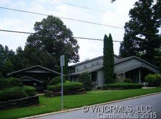 607/609 Hebron Rd, Hendersonville, NC 28739