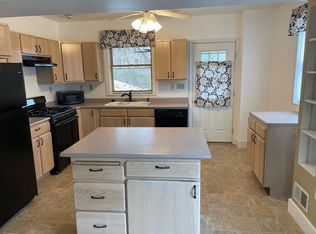 630 Kimball Ave, New Kensington, PA 15068