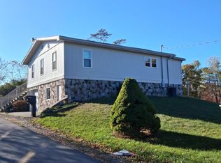 1477 Hartwell Rd, Hinton, WV 25951
