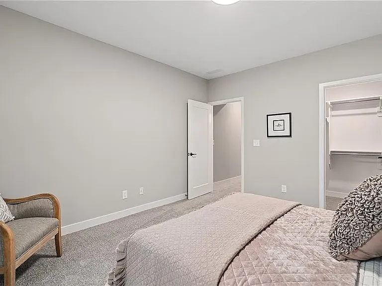 Lower bedroom