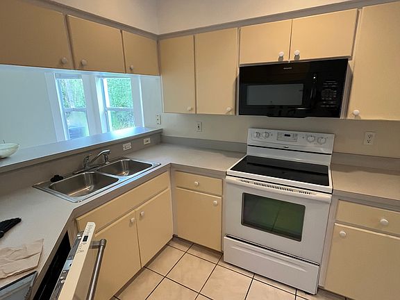 4th image of 26235 Explorer Rd #A