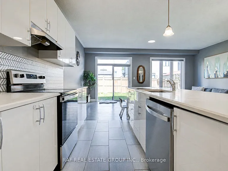 127 Ian Ormston Dr — Photo 11