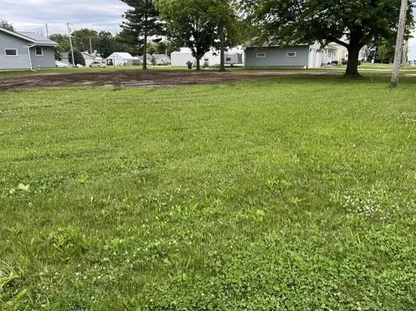 625 3rd Ave W, Cresco, IA 52136