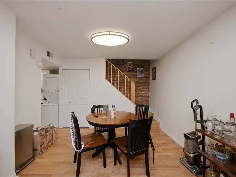 542 W Arlington Pl #B — Photo 5