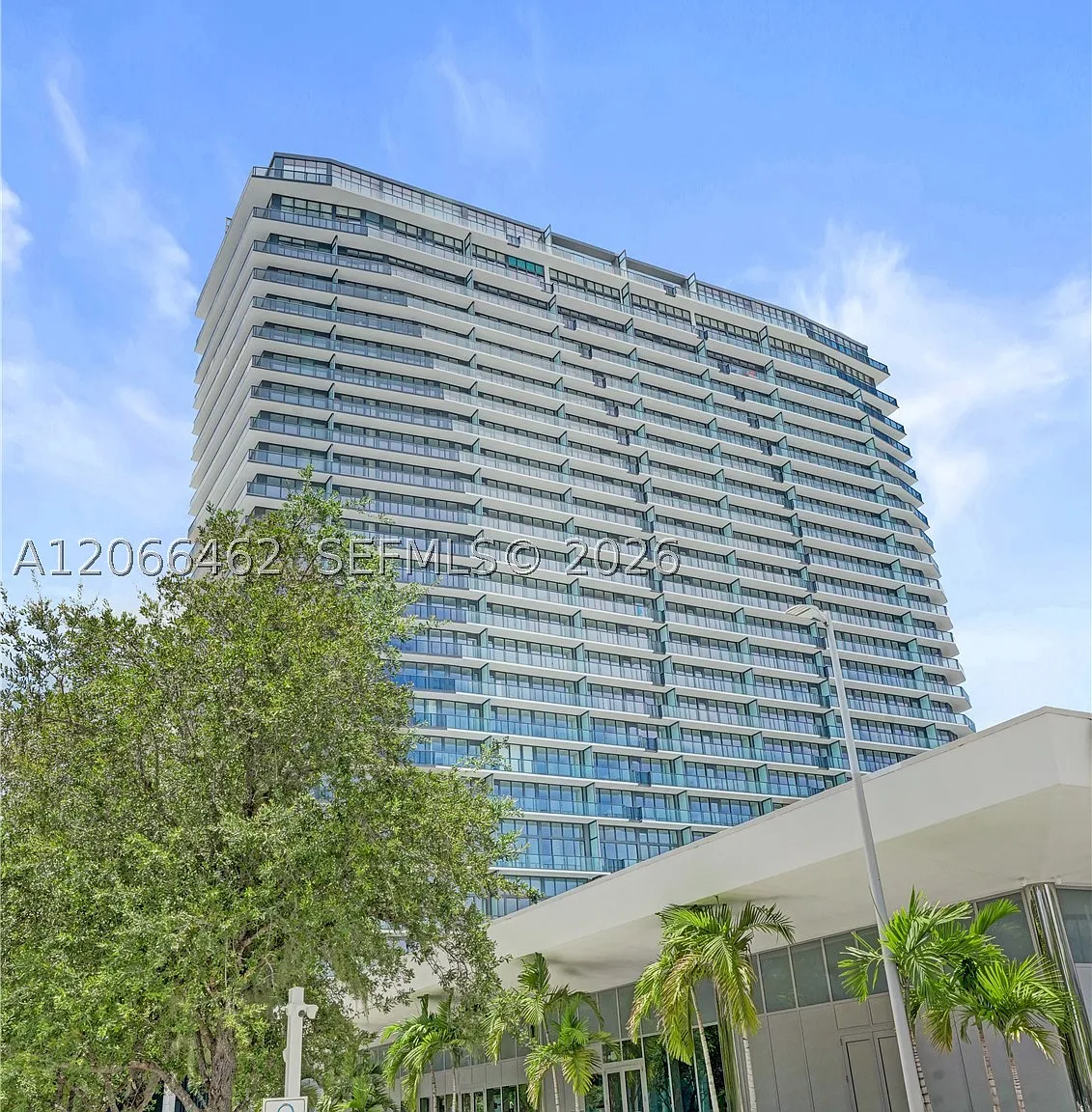 2 bed, 2.0 bath, $4,850 — Photo 2
