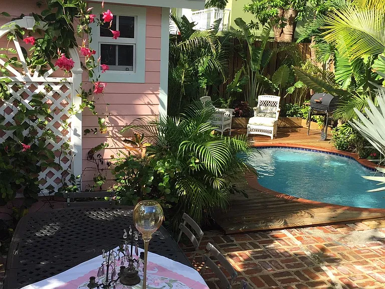 The Guest Cottage and Pool