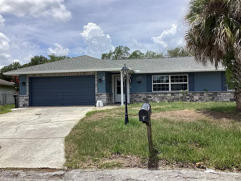 3 Oak Ridge Rd — Photo 1