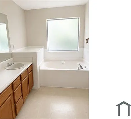 4182 Torbay Dr — Photo 20