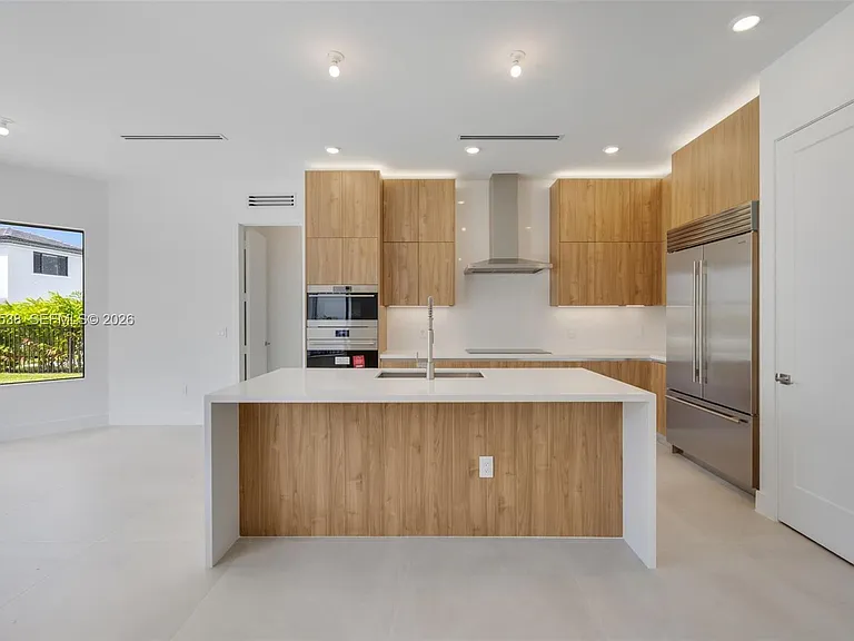 19670 NE 14th Ct — Photo 15