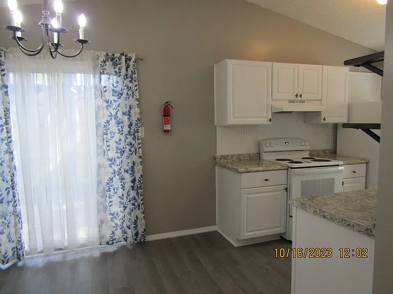1256 Eaglewood Dr — Photo 8