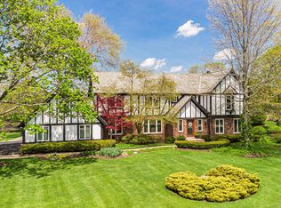 673 Tyne Ct, Inverness, IL 60010