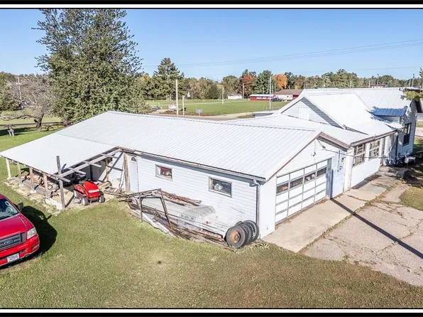 E5901 River St, Manawa, WI 54949
