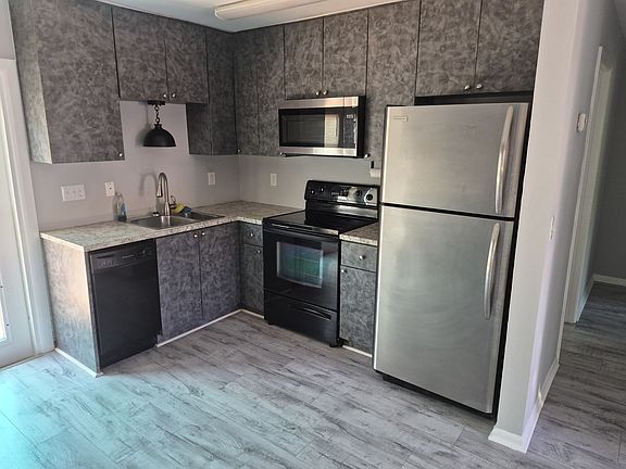 2nd image of 12380 Dolphin Rd