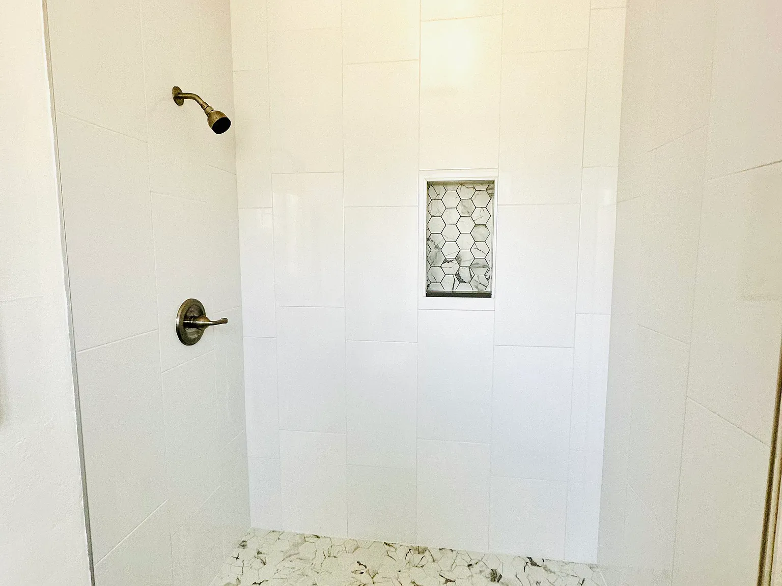 3 bed, 1000 sqft, $3,600 — Photo 1