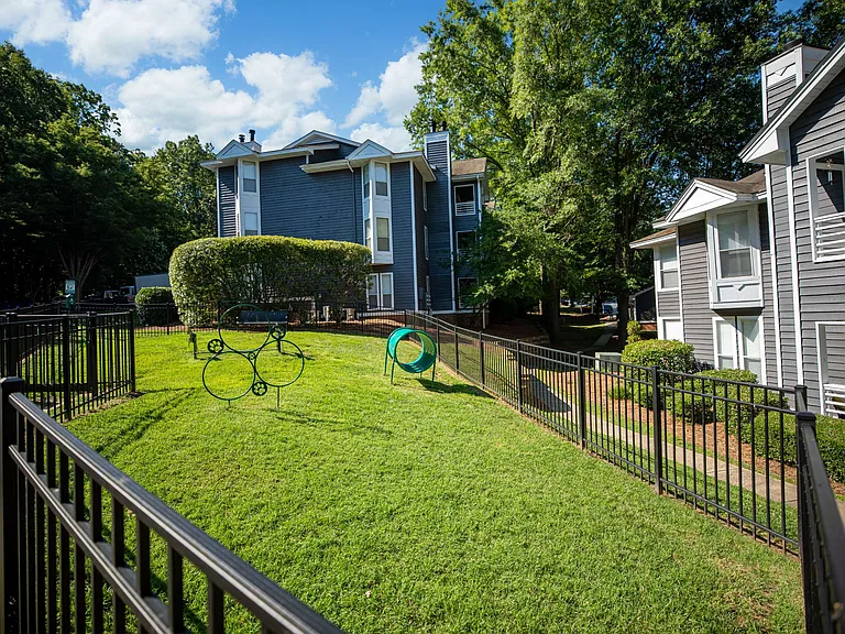 Briarleigh Park — Photo 22