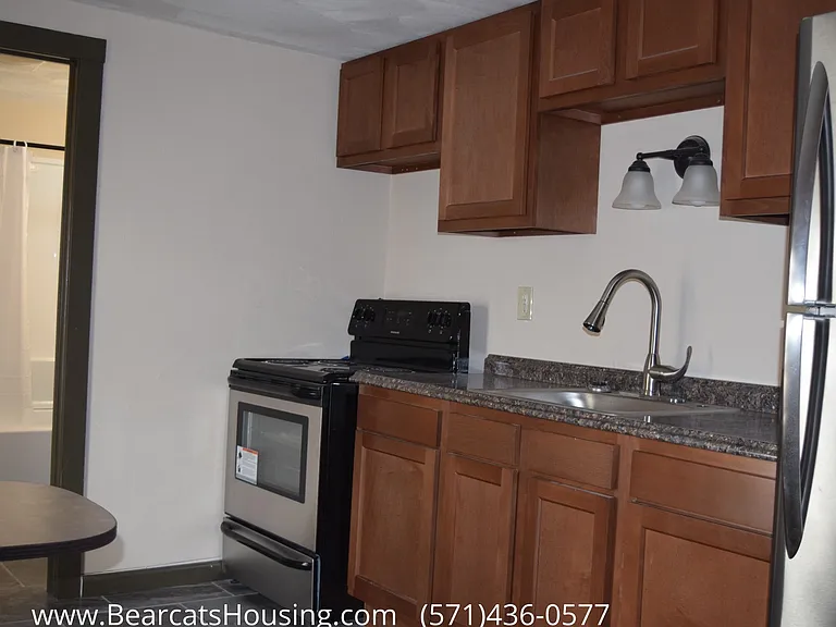 100 Walnut St — Photo 11