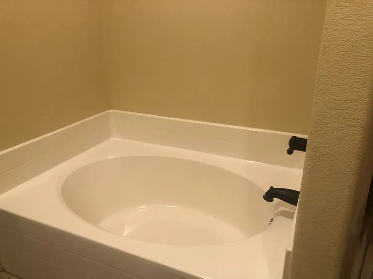 8304 Littlerock Dr — Photo 12