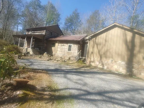 125 Cricket Hollow Way, Cosby, TN 37722