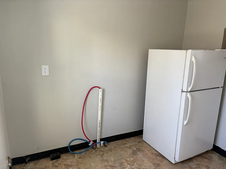 25 Shirley Ln #16B — Photo 2