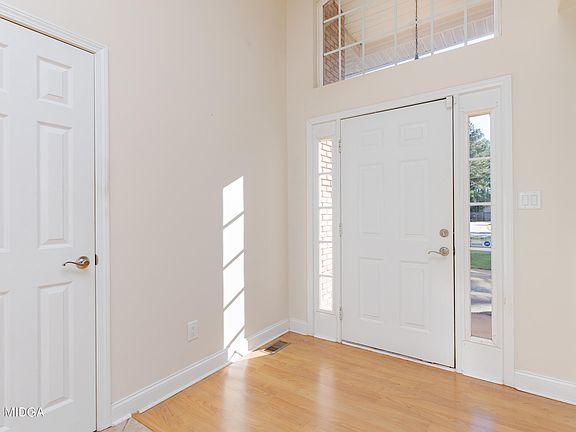 5th image of 307 Idle Pines Dr