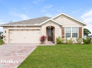 1723 NW 2nd Ter, Cape Coral, FL 33993
