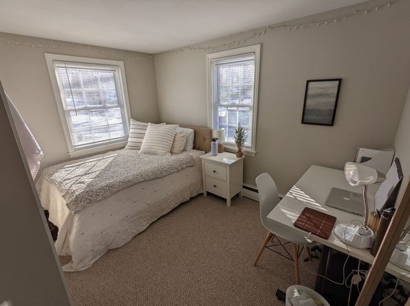 90 Gardens Dr