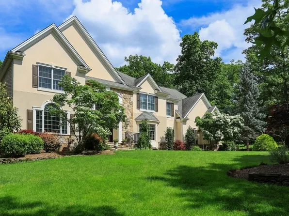 15 Winding Ridge Way, Warren Twp., NJ 07059