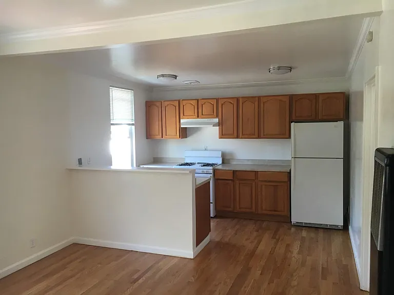 2414 Sacramento St #3 — Photo 6