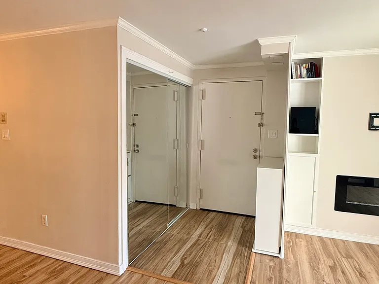 13 Village Hill Ln — Photo 1