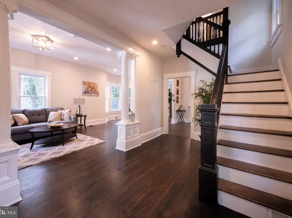 10 Monroe Ave, Lawrence Township, NJ 08648