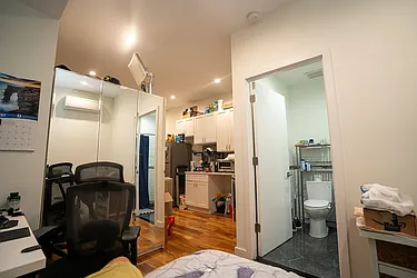 Rented by Living New York