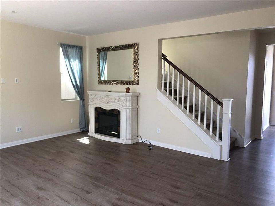 2nd image of 1009 Thermal Ave