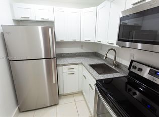 8607 SW 68th Ct APT 1, Pinecrest, FL 33156