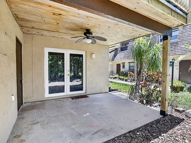 2520 Van Buren St #4 — Photo 34