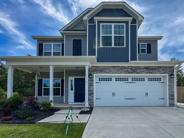 270 Collier Gate St, Linden, NC 28356
