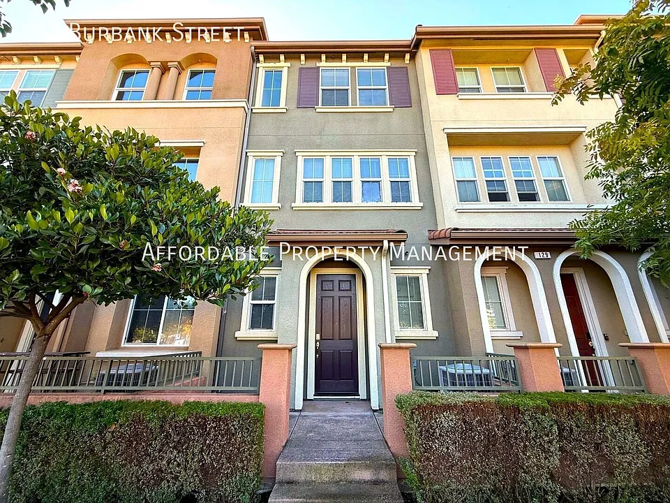 131 Burbank St