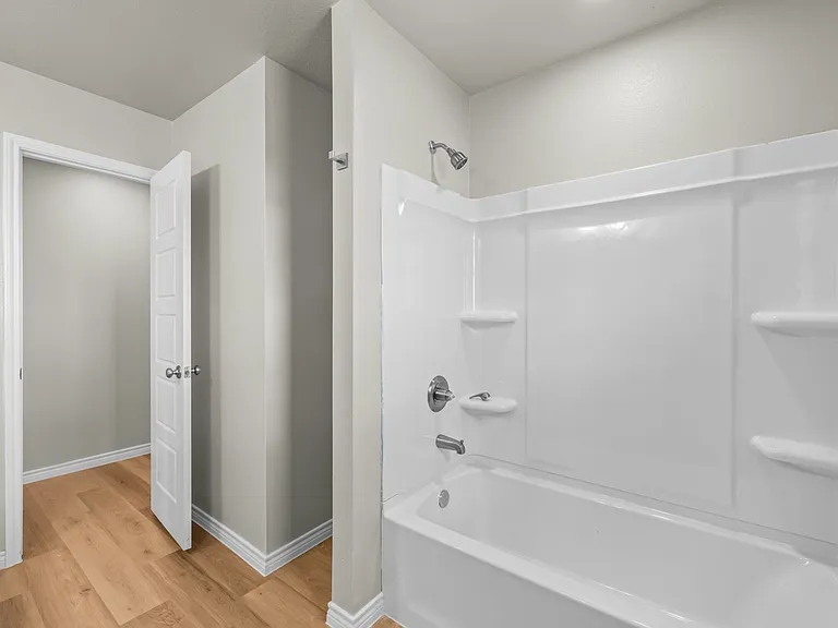 11409 N Cres #2800-B — Photo 15