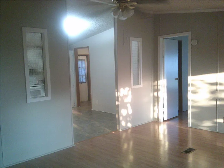 22433 Yancy Rd — Photo 9